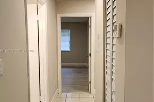 800 SW 10th Ave, Hallandale Beach, FL 33009 - Photo 7