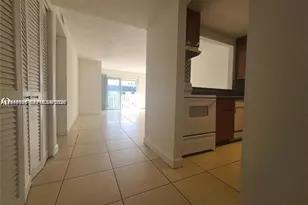 15225 NE 6th Ave, Miami, FL 33162 - Photo 21