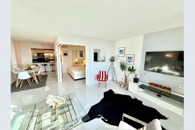 2301 Collins Ave #931, Miami Beach, FL 33139 - Photo 5