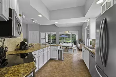 2862 Irma Lake Dr, West Palm Beach, FL 33411 - Photo 9