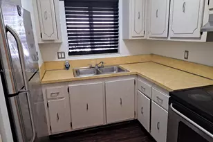 7910 Taft St, Pembroke Pines, FL 33024 - Photo 7