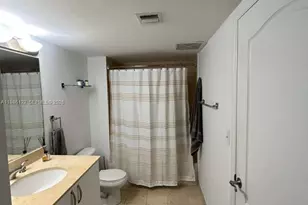 2101 Brickell Ave, Miami, FL 33129 - Photo 21