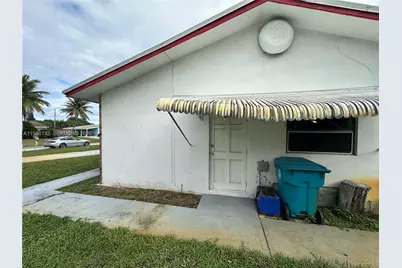 162 SE 27th Way, Boynton Beach, FL 33435 - Photo 9