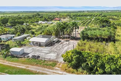 31500 SW 207th Ave, Homestead, FL 33030 - Photo 3