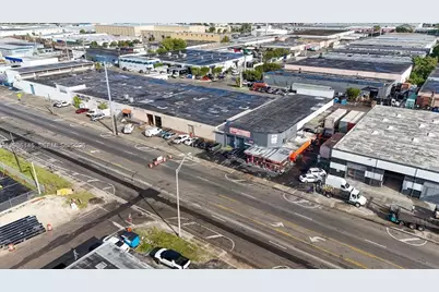 3595 NW 54th St, Hialeah, FL 33142 - Photo 7