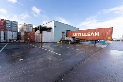 3595 NW 54th St, Hialeah, FL 33142 - Photo 17