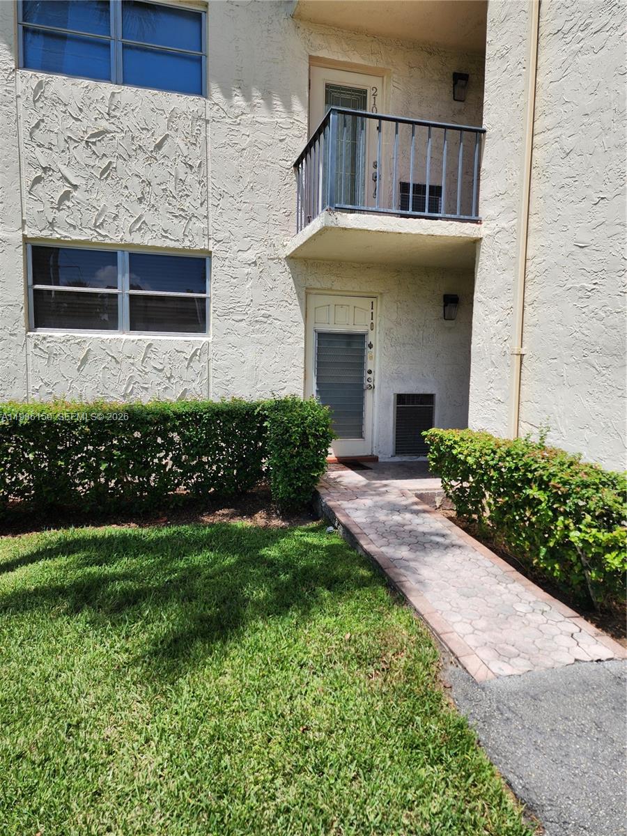 681 S Hollybrook Dr #110 main architectural view