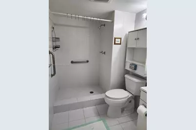 681 S Hollybrook Dr #110, Pembroke Pines, FL 33025 - Photo 9