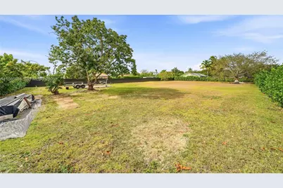 283Xx SW 163 Ct, Homestead, FL 33033 - Photo 33
