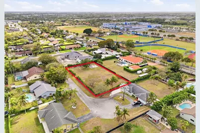 283Xx SW 163 Ct, Homestead, FL 33033 - Photo 5