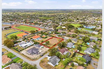 283Xx SW 163 Ct, Homestead, FL 33033 - Photo 11