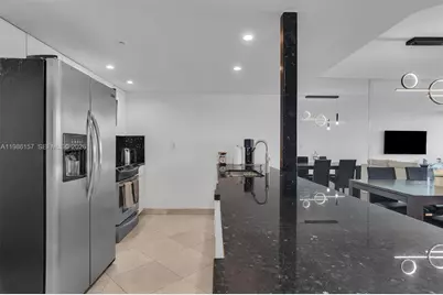 1717 N Bayshore Dr #A-3332, Miami, FL 33132 - Photo 5