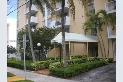 2000 NE 135th St #1002, North Miami, FL 33181 - Photo 1