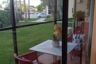 8025 SW 107th Ave, Miami, FL 33173 - Photo 21