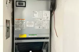 8025 SW 107th Ave, Miami, FL 33173 - Photo 17