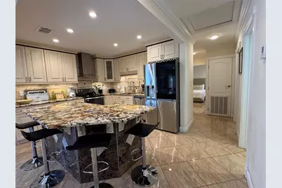 2355 SE 7th St, Pompano Beach, FL 33062 - Photo 9