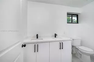 528 NW 13th St, Florida City, FL 33034 - Photo 29