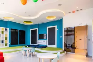 851 NE 1st Ave, Miami, FL 33132 - Photo 21