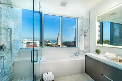 851 NE 1st Ave #1011, Miami, FL 33132 - Photo 3