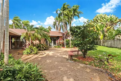 2011 NE 211th Ter, Miami, FL 33179 - Photo 19