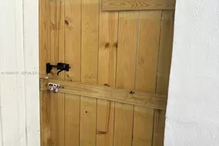 1758 SW 18th St, Miami, FL 33145 - Photo 15