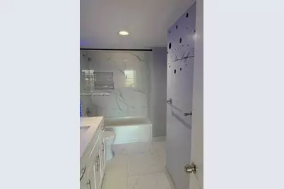 4164 Inverrary Dr #913, Lauderhill, FL 33319 - Photo 15