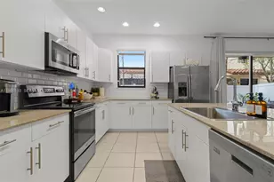 110 NW 209th Way, Pembroke Pines, FL 33029 - Photo 13