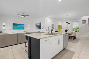 110 NW 209th Way, Pembroke Pines, FL 33029 - Photo 11