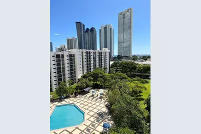 16919 N Bay Rd #902, Sunny Isles Beach, FL 33160 - Photo 3