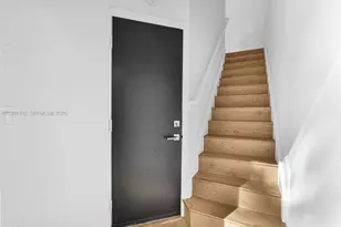 2107 SE 10th Ave, Fort Lauderdale, FL 33316 - Photo 9