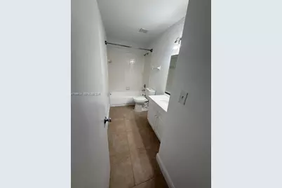 3413 NW 44th St #202, Oakland Park, FL 33309 - Photo 13