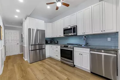 2870 Pine Tree Dr #3, Miami Beach, FL 33140 - Photo 11