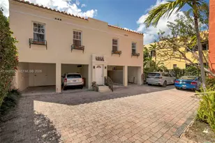 2870 Pine Tree Dr, Miami Beach, FL 33140 - Photo 29