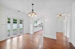 285 NE 105th St, Miami Shores, FL 33138 - Photo 15