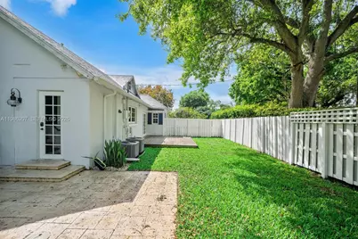 285 NE 105th St, Miami Shores, FL 33138 - Photo 37