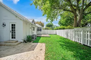 285 NE 105th St, Miami Shores, FL 33138 - Photo 37