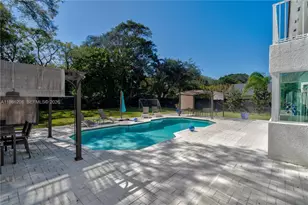 7330 SW 165th St, Palmetto Bay, FL 33157 - Photo 39