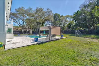 7330 SW 165th St, Palmetto Bay, FL 33157 - Photo 25