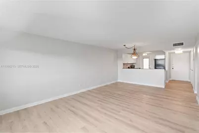 4800 Hillcrest Ln #408, Hollywood, FL 33021 - Photo 3