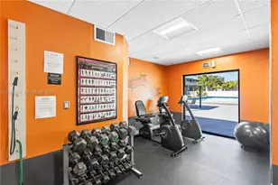 4800 Hillcrest Ln, Hollywood, FL 33021 - Photo 27
