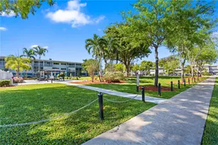 4800 Hillcrest Ln, Hollywood, FL 33021 - Photo 25