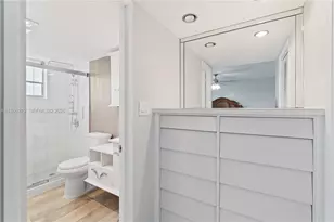4800 Hillcrest Ln, Hollywood, FL 33021 - Photo 13