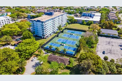 4800 Hillcrest Ln #408, Hollywood, FL 33021 - Photo 27