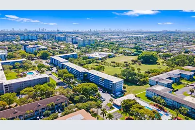 4800 Hillcrest Ln #408, Hollywood, FL 33021 - Photo 31
