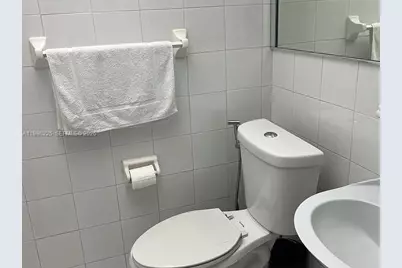 6620 W 2nd Ct #407, Hialeah, FL 33012 - Photo 7