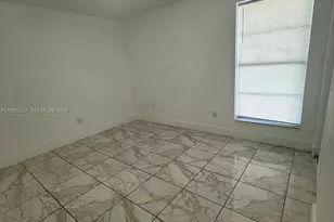 10393 N Kendall Dr, Miami, FL 33176 - Photo 11