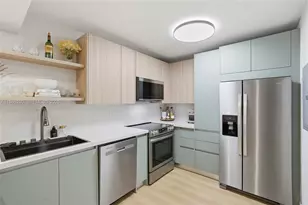 1100 11th St, Miami Beach, FL 33139 - Photo 13