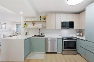 1100 11th St, Miami Beach, FL 33139 - Photo 11