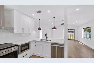 3135 SW 7th St, Miami, FL 33135 - Photo 11