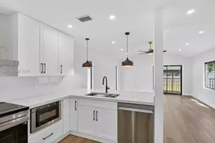 3135 SW 7th St, Miami, FL 33135 - Photo 11